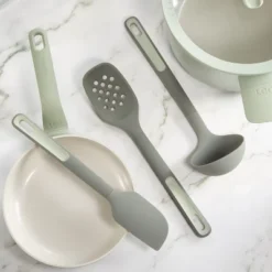 BergHOFF Balance Non-stick Nylon Spatula 12.5", Recycled Material 14 BergHOFF Balance Non-stick Nylon Spatula 12.5", Recycled Material -BergHOFF Store GUEST 18f6e1c5 05e1 4d42 9a09 f191cd871b34 1