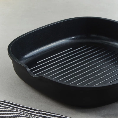 BergHOFF Phantom Non-stick Recycled Cast Aluminum Grill Pan 10.25" 5 BergHOFF Phantom Non-stick Recycled Cast Aluminum Grill Pan 10.25" - Image 3