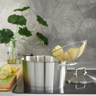 BergHOFF Studio 17" Stainless Steel Wire Skimmer 6 BergHOFF Studio 17" Stainless Steel Wire Skimmer - Image 4