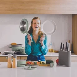 BergHOFF Balance Non-stick Ceramic 2Pc Frying Pan 9.5" And Nylon Turner 13.75", Recycled Aluminum, Moonmist -BergHOFF Store GUEST 3e4b3cf8 f068 4fef b5af a991e23f378c 1