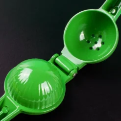 BergHOFF CooknCo 3Pc Cast Aluminum Manual Squeezers, Lemon, Lime, Orange -BergHOFF Store GUEST 406edfad 2d34 4778 a6ec b1981203f87c