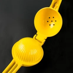 BergHOFF CooknCo 3Pc Cast Aluminum Manual Squeezers, Lemon, Lime, Orange -BergHOFF Store GUEST 48fc49b9 8195 42eb 99e9 c74a88eb92f9