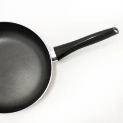 BergHOFF Geminis Cast Aluminum Non-stick Fry Pan, Red -BergHOFF Store GUEST 6b6b6582 f11b 4a03 a106 212f079ad0b4