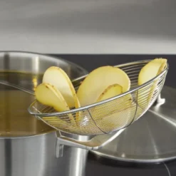 BergHOFF Studio 17" Stainless Steel Wire Skimmer 11 BergHOFF Studio 17" Stainless Steel Wire Skimmer -BergHOFF Store GUEST 75c1530c 4400 4c5c af0a 7ae5dac0f159