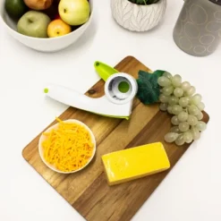 BergHOFF Essentials 5Pc French Fry And Rotary Cheese Grater Set -BergHOFF Store GUEST 967427b1 4121 468d b955 a9364f056efe 1