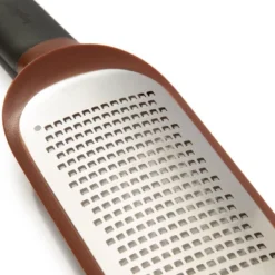 BergHOFF Leo Coarse Paddle Grater, Brown -BergHOFF Store GUEST 9872f77f 2ca2 4cf1 a47b 60bc7ed32711