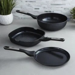 BergHOFF Phantom Nonstick Ceramic Cookware Set With Lids, Recycled Cast Aluminum 11 BergHOFF Phantom Nonstick Ceramic Cookware Set With Lids, Recycled Cast Aluminum -BergHOFF Store GUEST a8d32fd5 80a0 487c bf28 991af674d33f