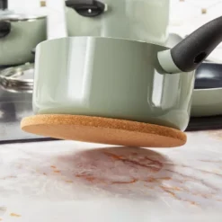 BergHOFF Balance Magnetic Cork Trivet 7", Recycled Material 14 BergHOFF Balance Magnetic Cork Trivet 7", Recycled Material -BergHOFF Store GUEST acc9c3ce f0ca 41a8 976a 6b1b037dc282