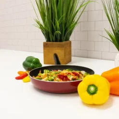 BergHOFF Geminis Cast Aluminum Non-stick Fry Pan, Red -BergHOFF Store GUEST f5e7ddbe 13a2 4787 99d4 c9f6bda0e33b